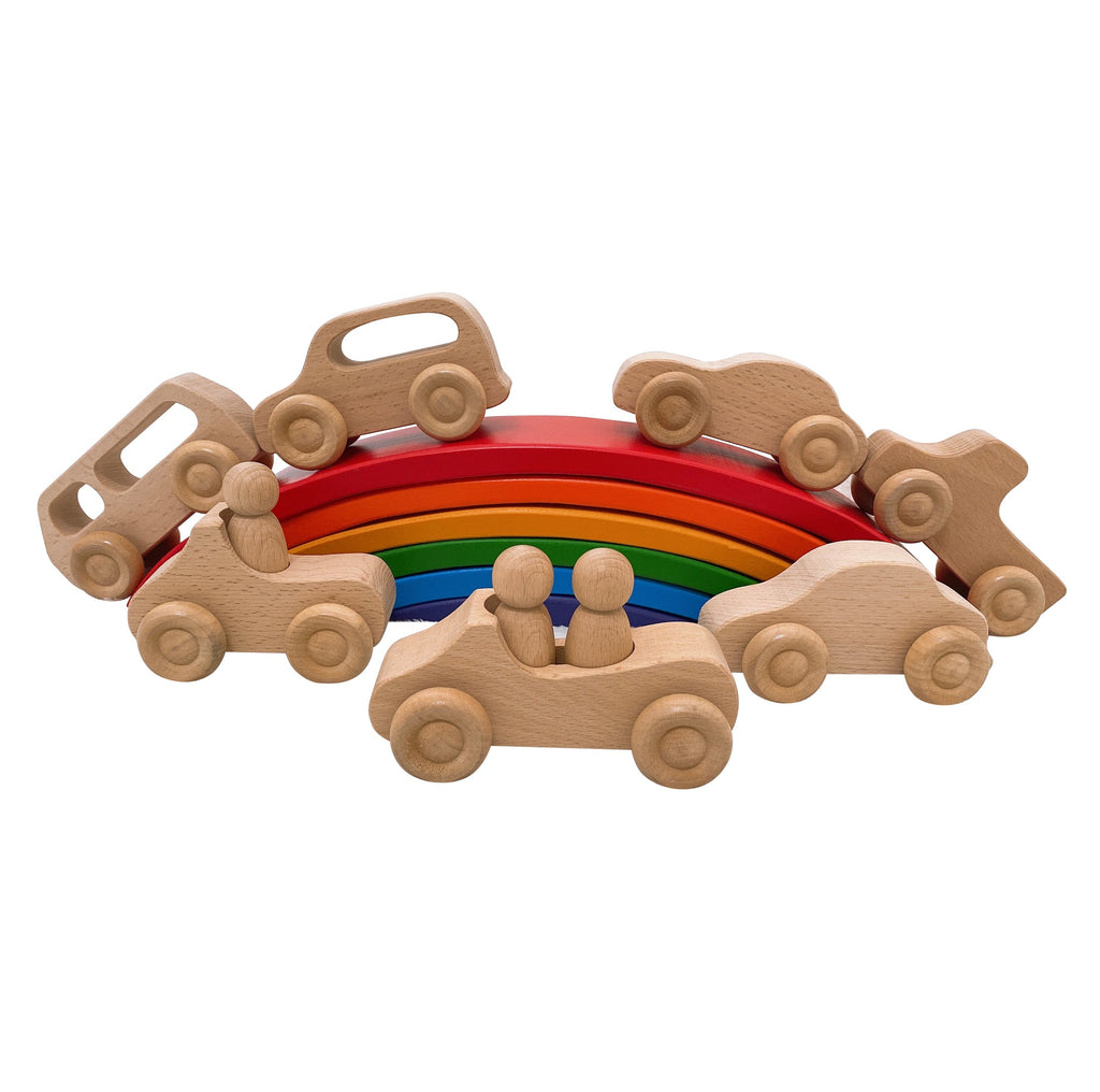 7-Piece Wooden Cars Set with 3 Peg Dolls - Natural