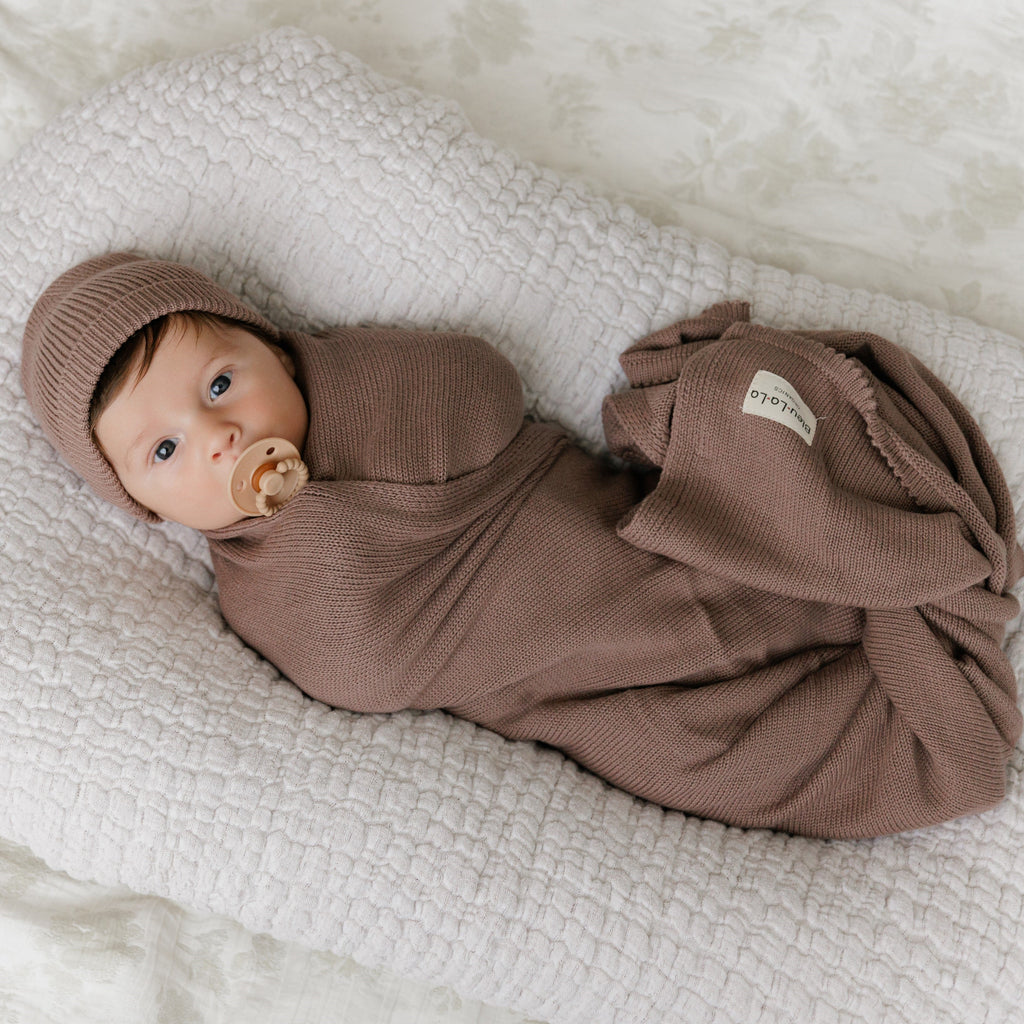 Luxe Collection 100% Organic Cotton Luxury Knit Baby Blanket + Hat Set with Gift Box