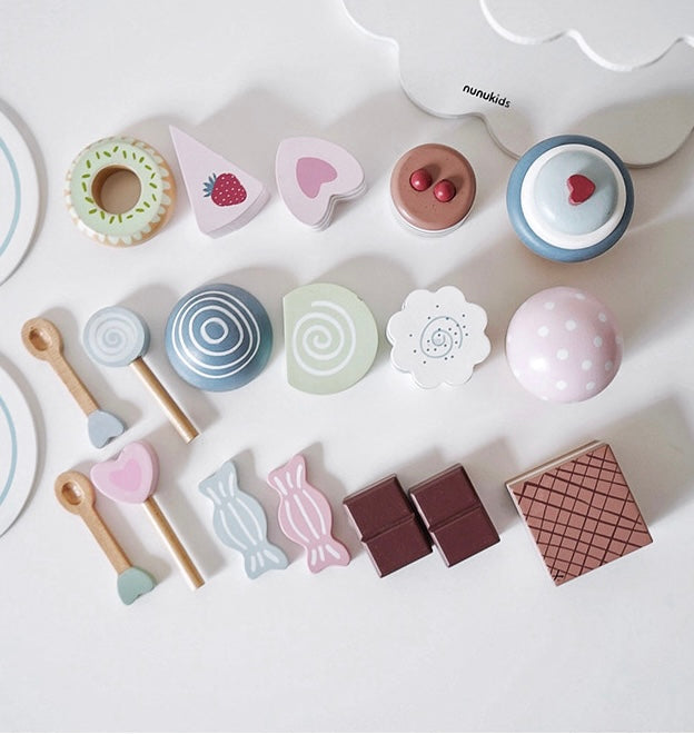 22-Piece "Cake Pop Shop" Bakery Playset