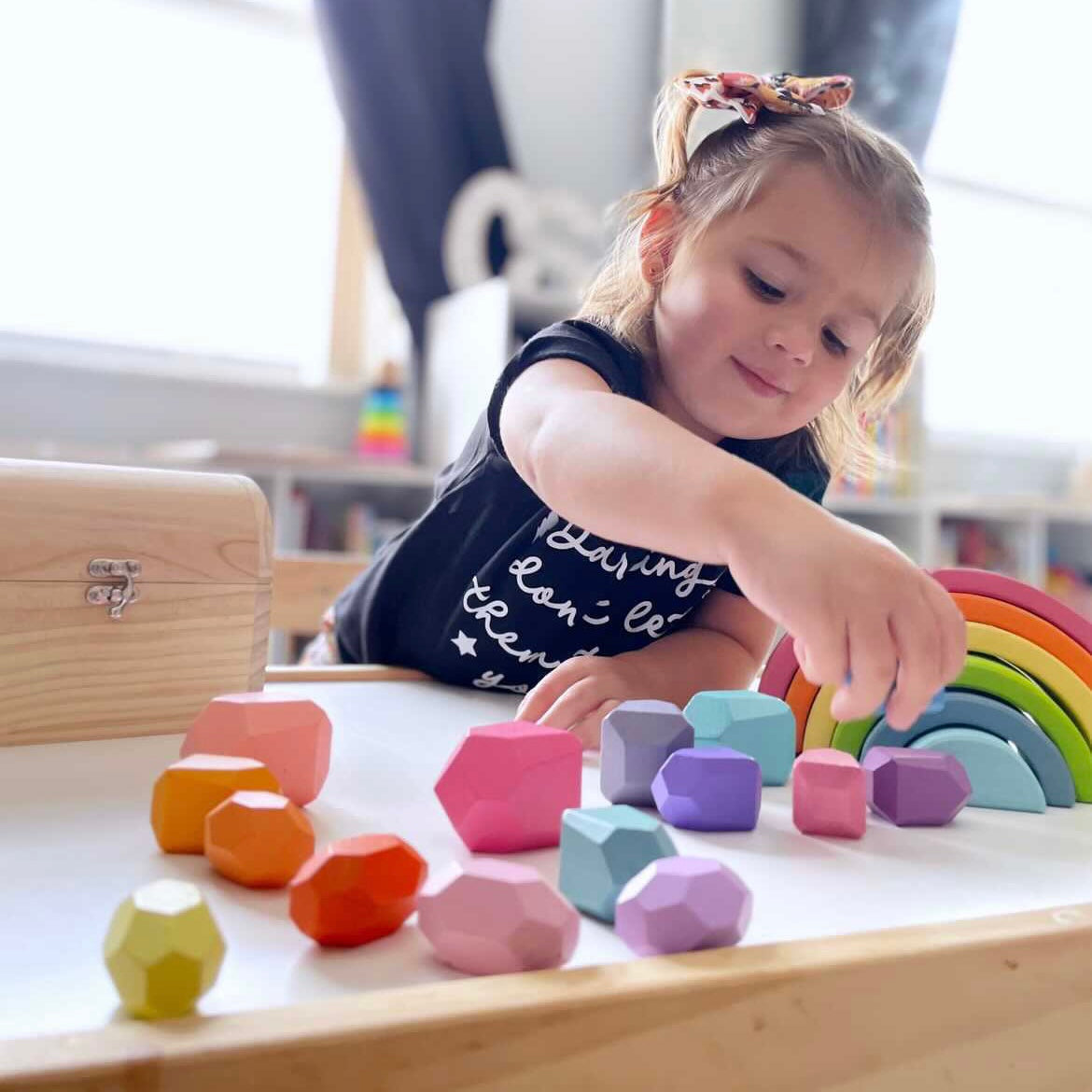 16-Piece Wooden Balancing Stone Stacking Blocks - Pastel