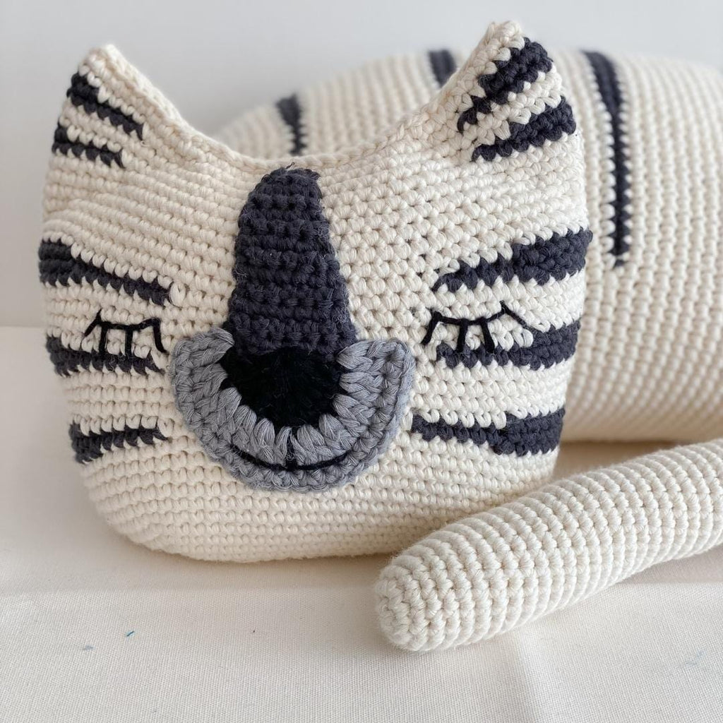 Torey the Tiger- white